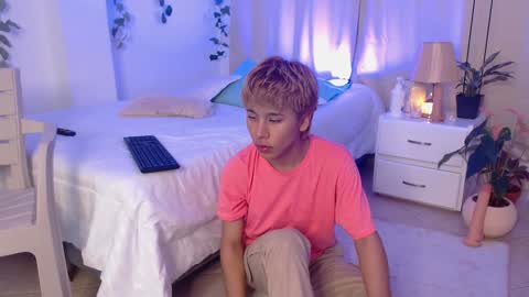 Tommy Foxboy online show from 8, 1, 2025