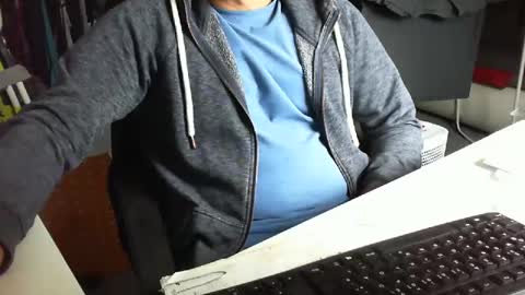 Snapshot of tomtom02029 chatting on 10, 9, 2025 Tom online show from 10, 9, 2025