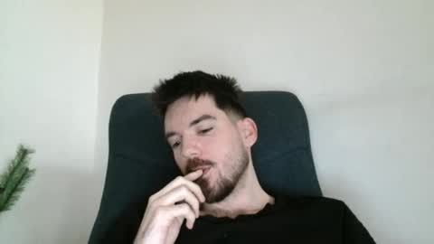 Snapshot of tomylind chatting on 1, 5, 2026 Onlyfans - Tomylind keep you in touch there online show from 1, 5, 2026