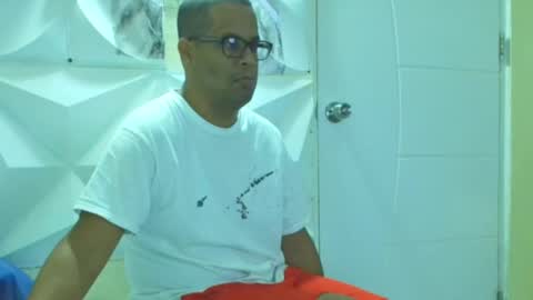 Antonio online show from 15, 2, 2025