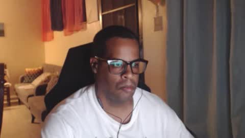 Snapshot of toni2814 chatting on 7, 2, 2026 Antonio online show from 7, 2, 2026