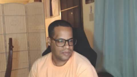Snapshot of toni2814 chatting on 24, 4, 2026 Antonio online show from 24, 4, 2026