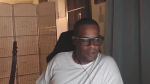 Snapshot of toni2814 chatting on 11, 5, 2026 Antonio online show from 11, 5, 2026