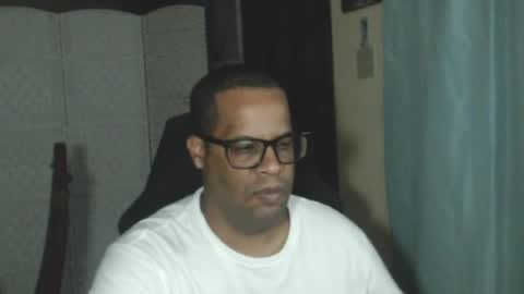Snapshot of toni2814 chatting on 16, 5, 2026 Antonio online show from 16, 5, 2026