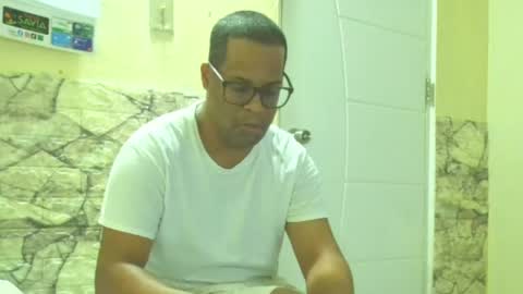 Snapshot of toni2814 chatting on 16, 5, 2026 Antonio online show from 16, 5, 2026
