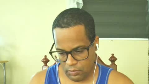 Snapshot of toni2814 chatting on 29, 5, 2026 Antonio online show from 29, 5, 2026