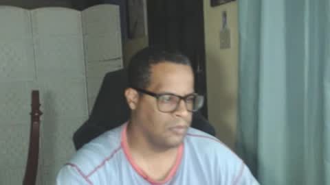 Snapshot of toni2814 chatting on 30, 5, 2026 Antonio online show from 30, 5, 2026
