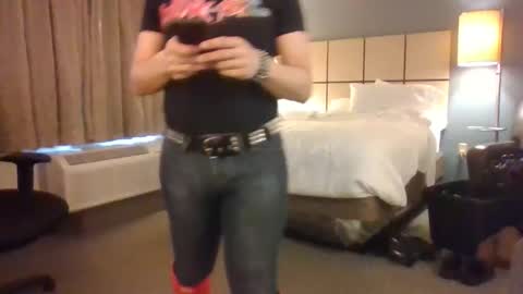 Snapshot of tonistormcd chatting on 15, 4, 2026 Toni Storm online show from 15, 4, 2026