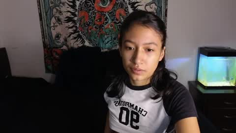 Sophia  Tony online show from 10, 4, 2026