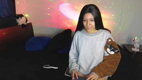 Snapshot of tony_n_sophie chatting on 13, 12, 2024 tony_n_sophie online show from 13, 12, 2024