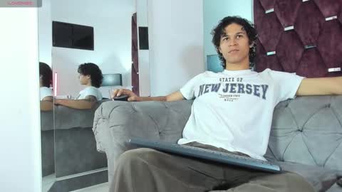 Snapshot of tonybenedetti chatting on 15, 3, 2026 Tony Benedetti online show from 15, 3, 2026