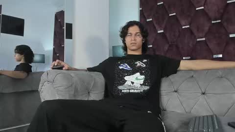 Snapshot of tonybenedetti chatting on 24, 3, 2026 Tony Benedetti online show from 24, 3, 2026