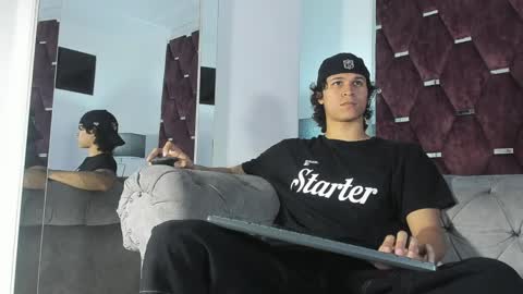 Snapshot of tonybenedetti chatting on 5, 4, 2026 Tony Benedetti online show from 5, 4, 2026