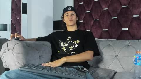 Snapshot of tonybenedetti chatting on 6, 4, 2026 Tony Benedetti online show from 6, 4, 2026