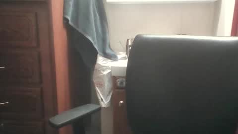 Snapshot of tonytigersex chatting on 8, 2, 2026 tonytigersex online show from 8, 2, 2026