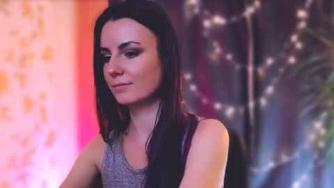 Elizabeth online show from 12, 1, 2025