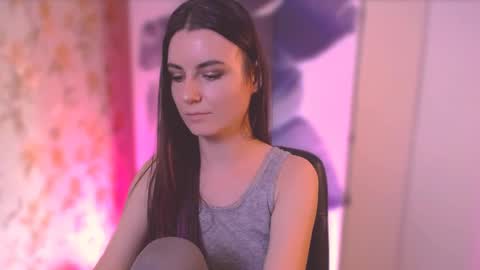 Elizabeth online show from 26, 2, 2025