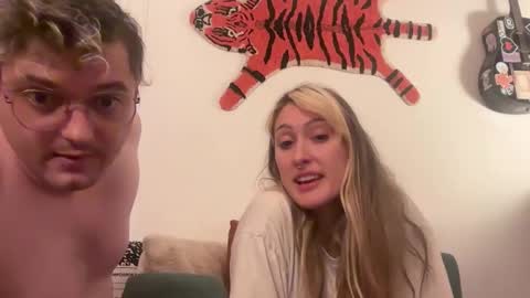 Snapshot of toobna2 chatting on 1, 12, 2025 toobna2 online show from 1, 12, 2025