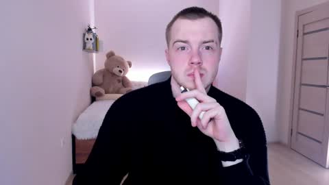 Snapshot of toohornyserj chatting on 4, 1, 2025 toohornyserj online show from 4, 1, 2025