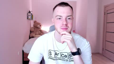 Snapshot of toohornyserj chatting on 6, 1, 2025 toohornyserj online show from 6, 1, 2025