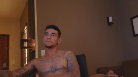 Snapshot of toomuchsmoke chatting on 2, 1, 2025 toomuchsmoke online show from 2, 1, 2025