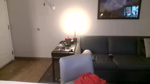 Snapshot of toomuchsmoke chatting on 6, 2, 2025 toomuchsmoke online show from 6, 2, 2025