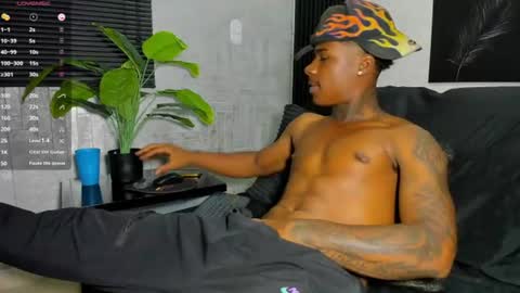 Snapshot of toower_ chatting on 14, 7, 2026 T O W E R online show from 14, 7, 2026