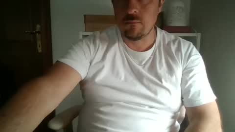 Snapshot of tophunk84 chatting on 1, 3, 2026 tophunk84 online show from 1, 3, 2026