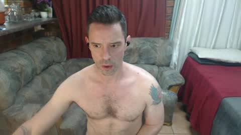 toptobottom4u online show from 15, 4, 2026