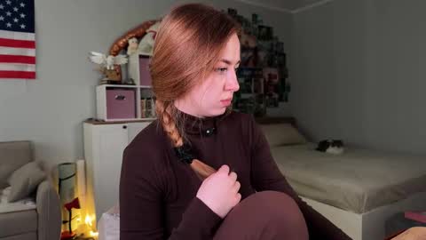 Lina  Next stream January 4  11am UTC 0 online show from 15, 3, 2026