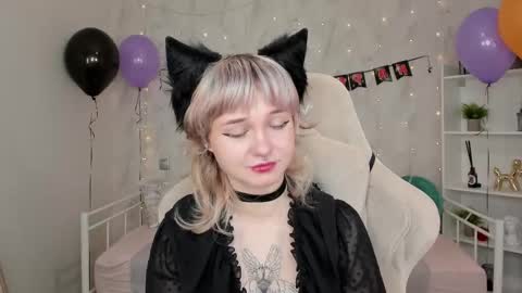 Tori online show from 23, 10, 2025