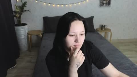 Snapshot of tori_sweet_tori chatting on 23, 6, 2026 Tori online show from 23, 6, 2026