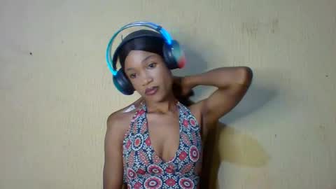 Snapshot of toriebauers chatting on 28, 5, 2026 Aria online show from 28, 5, 2026