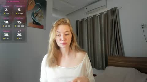 Snapshot of torilush chatting on 12, 6, 2026 Tori online show from 12, 6, 2026