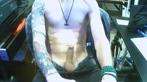 Snapshot of tornado2156 chatting on 28, 2, 2025 Tornado2156 online show from 28, 2, 2025