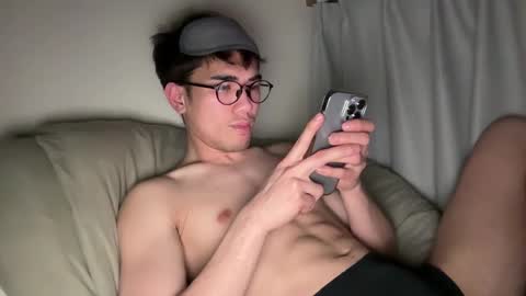 Snapshot of toshikaro0 chatting on 12, 3, 2025 Karo online show from 12, 3, 2025