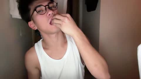 Snapshot of toshikaro0 chatting on 22, 2, 2026 Karo online show from 22, 2, 2026