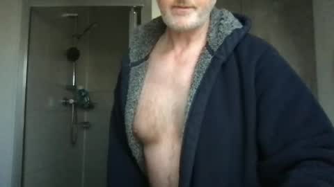 Snapshot of total2020 chatting on 3, 3, 2025 Archibald Leach online show from 3, 3, 2025