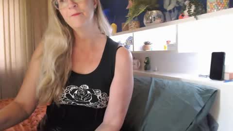 Milly online show from 14, 5, 2026
