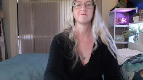 Snapshot of total_aussie_milfs chatting on 20, 7, 2026 Milly online show from 20, 7, 2026