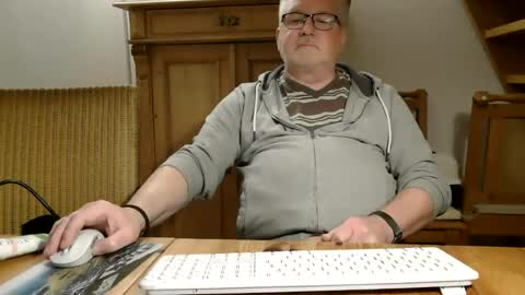 Snapshot of toto758 chatting on 14, 6, 2026 toto758 online show from 14, 6, 2026