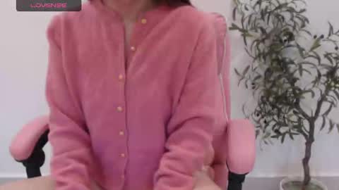 Snapshot of totoro_09 chatting on 6, 1, 2026 Angelina online show from 6, 1, 2026