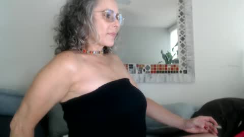 Snapshot of totypink chatting on 17, 6, 2026 TotyPink online show from 17, 6, 2026