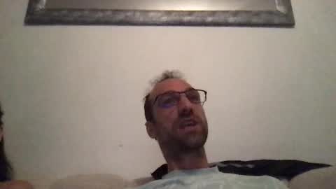 Snapshot of tounu38 chatting on 19, 4, 2026 tounu38 online show from 19, 4, 2026