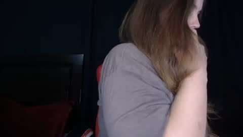 Snapshot of toxiclilly chatting on 29, 6, 2026 Lilly Miss Mistress Goddess Maam Queen Boss online show from 29, 6, 2026
