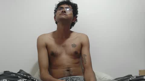 Snapshot of toy_sweet chatting on 9, 5, 2026 Xander online show from 9, 5, 2026