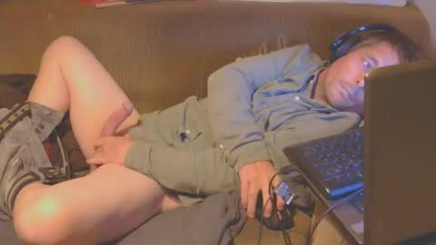 Snapshot of toyboy5546 chatting on 12, 10, 2025 Toyboy online show from 12, 10, 2025