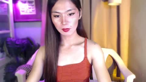 Snapshot of trans_nikka_ chatting on 14, 4, 2026 Emerald online show from 14, 4, 2026