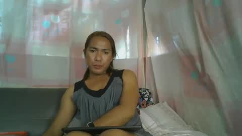 Snapshot of transhottie28 chatting on 5, 2, 2025 transhottie28 online show from 5, 2, 2025