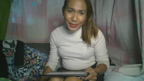 Snapshot of transhottie28 chatting on 15, 2, 2025 transhottie28 online show from 15, 2, 2025